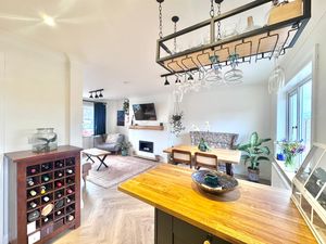 Photo 8- click for photo gallery